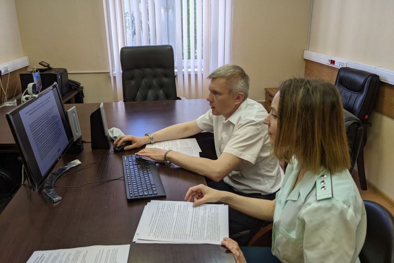 За бесплатной электронной подписью  идем в налоговую инспекцию