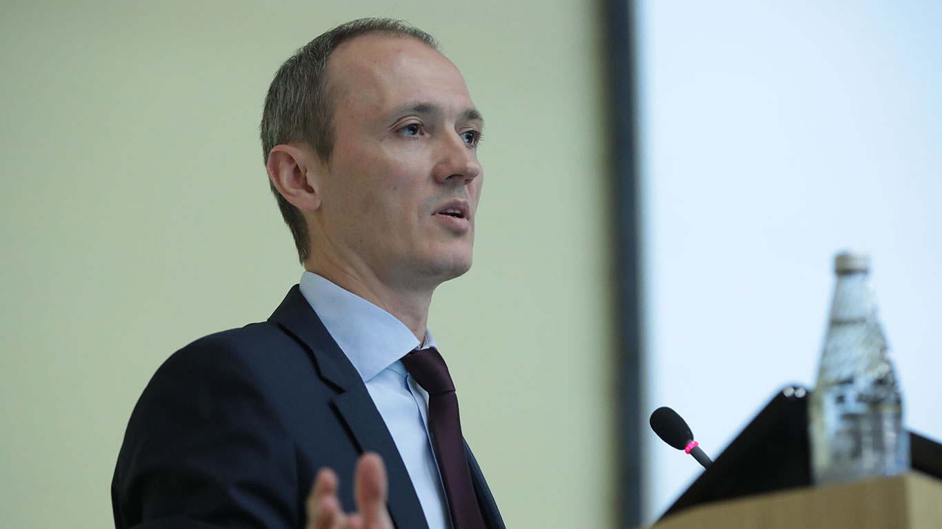 Заместитель председателя Правительства - Руководитель аппарата Правительства РФ Дмитрий Григоренко и министр финансов Антон Силуанов приняли участие в праздничной коллегии ФНС России