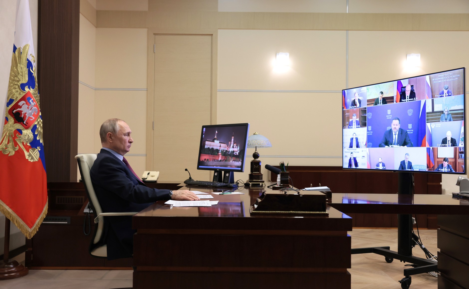 Даниил Егоров рассказал об основных направлениях  налогового администрирования на совещании Владимира Путина с членами Правительства