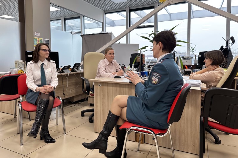 Красногорские налоговики провели обучение сотрудников местного МФЦ