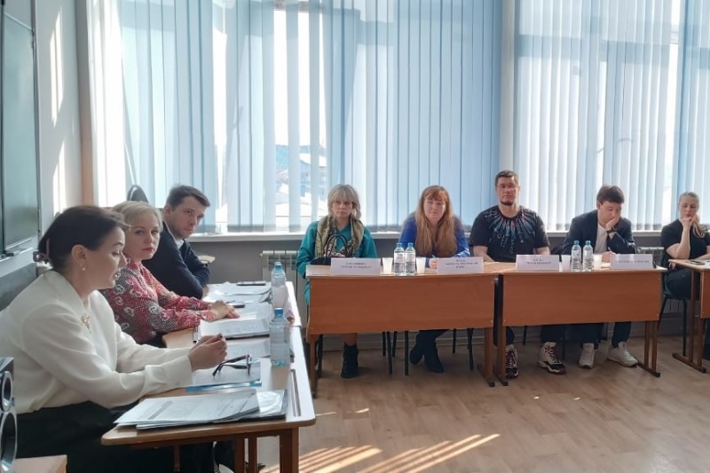 В Чехове сотрудники налоговой службы провели круглый стол
